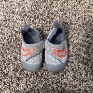 Nike Swoosh 1 toddler